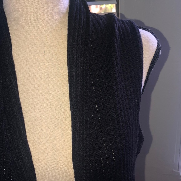 Beautiful NWT sweater cardigan sleeveless - Picture 3 of 5